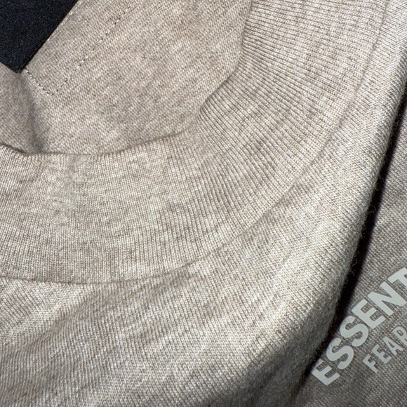 essentials grey - Picture 2 of 3